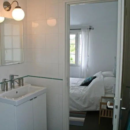 Holiday home Maison 4 Pieces Avec Wifi A 800m De La - Saint-georges-d'oleron - Fr-1-246a-75