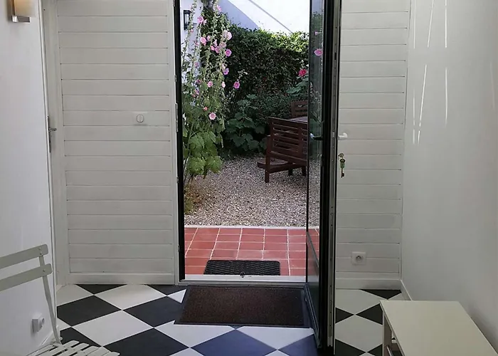 Maison 4 Pieces Avec Wifi A 800m Des Plages A Saint-georges-d'oleron - Fr-1-246a-75 بيت للعطل *